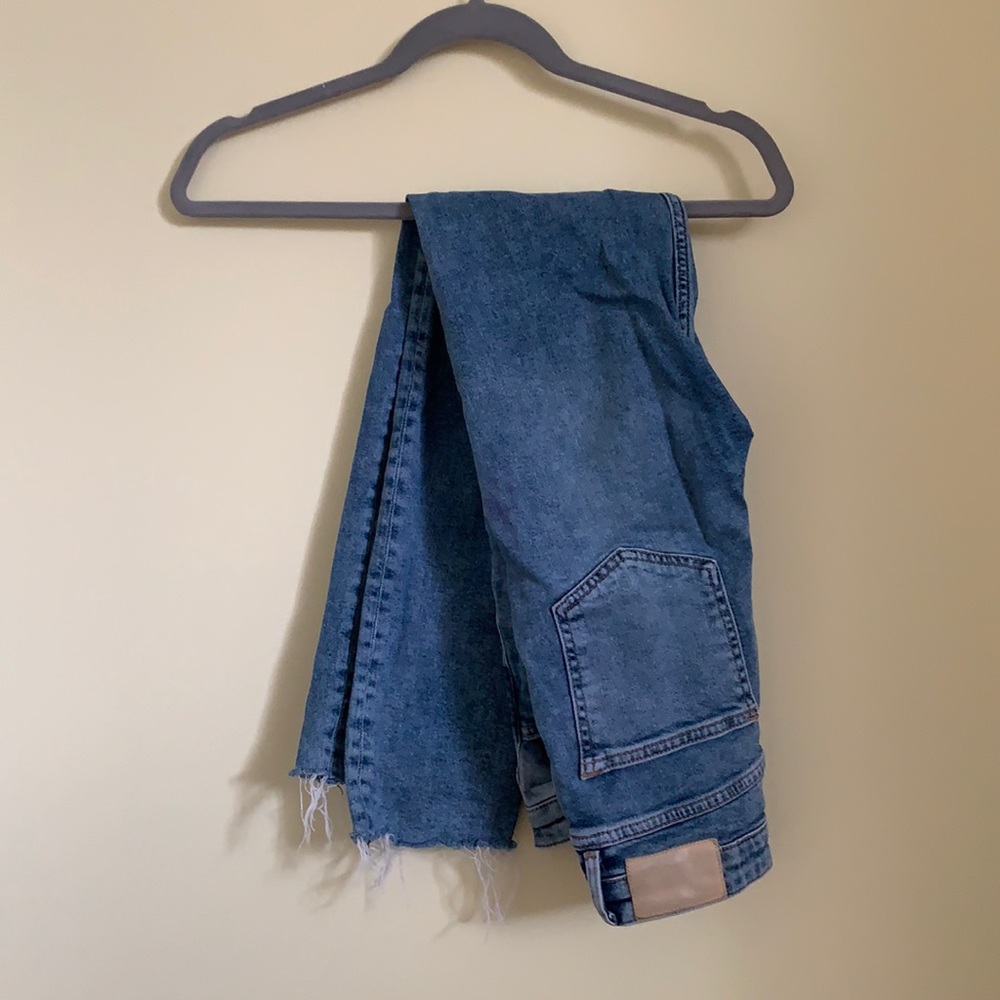 H&M Frayed Hem Jeans